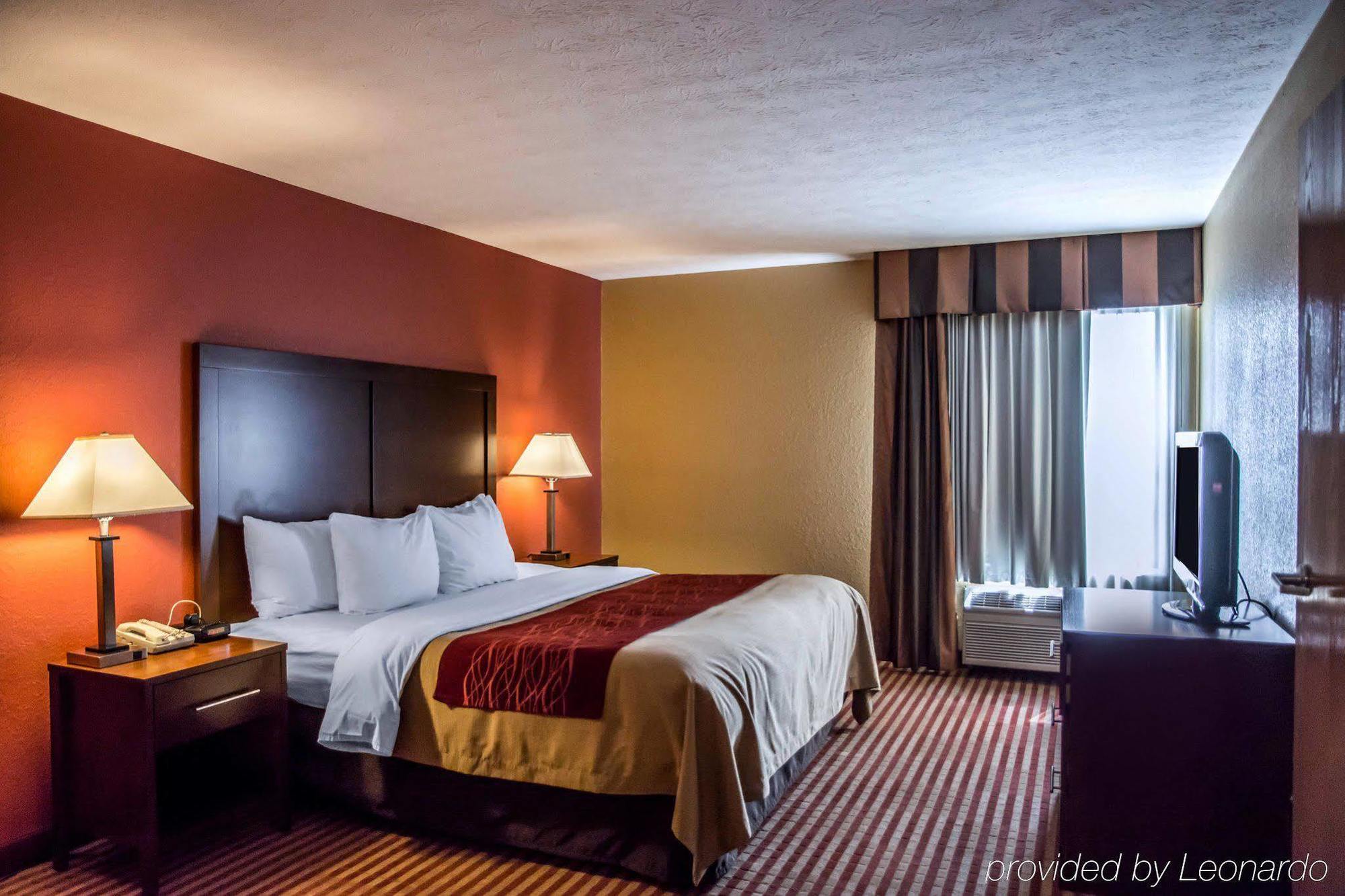 Comfort Inn & Suites Cincinnati Eastgate Exterior foto